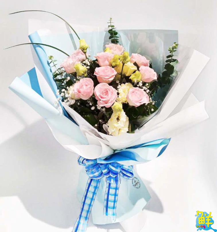 以花傳遞 那藏於心中的感謝 國際皇家花藝設計為天下父親獻上敬愛之花