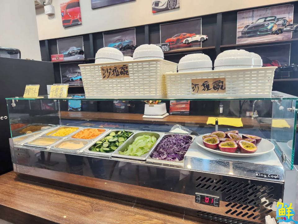 高雄聖誕夜美食推薦 驚蟄洋食坊 超值排餐、自助吧 饕客大推:回味無窮~