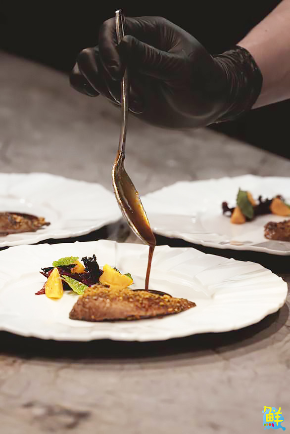 極致的優雅 獻給最重要的人 薩瑪法國小館 用一道道法式料理說出我愛您