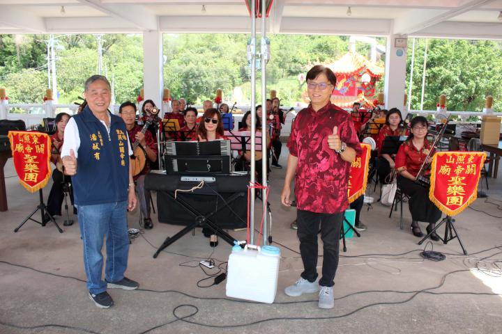 高雄東照山關帝廟分送限量10000顆平安一口粽 開放取五行甘露水、午時挑戰立蛋