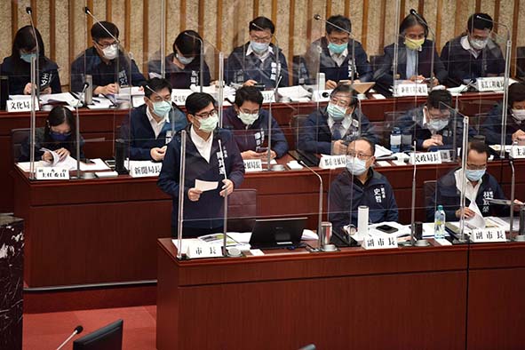 高市引進透地雷達檢測道路柏油品質 預見致災風險及時修補