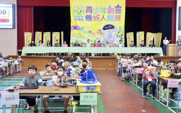 2025年高市青少年創意機器人競賽三民高中登場 161隊426師生角逐11月世界賽門票
