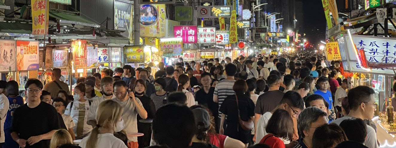 陳奕迅、韓星KT POP 2025唱進高雄 經發局續推商圈夜市優惠券帶動商機