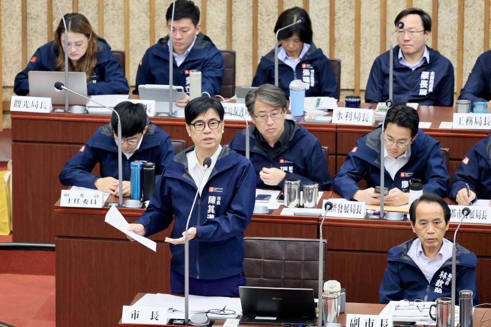 高市府好孕行得通計畫電子化 陳其邁：布建社宅補貼租屋減輕育兒弱勢負擔