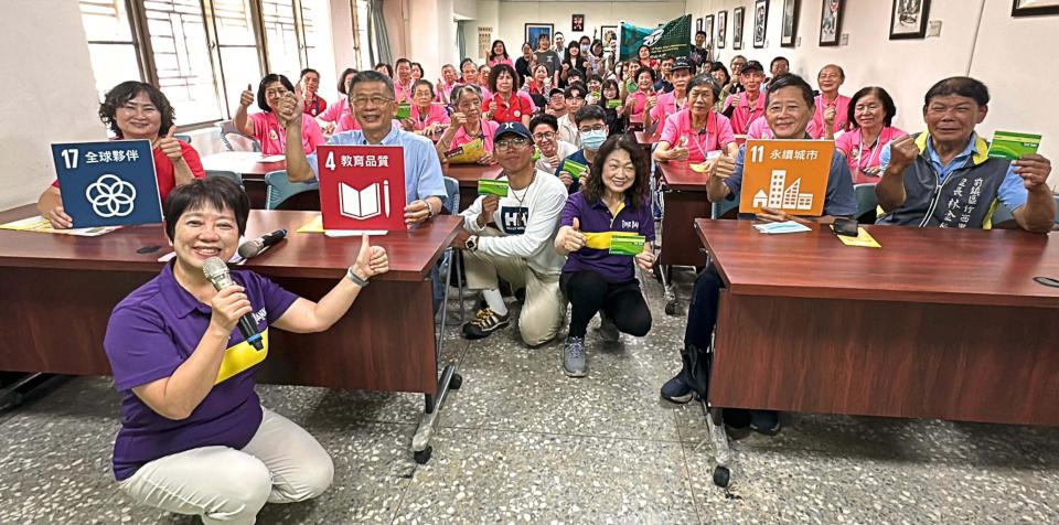 中山大學管院大學社會責任計畫團隊深耕高市前鎮區 促路中廟、復國、興邦結盟