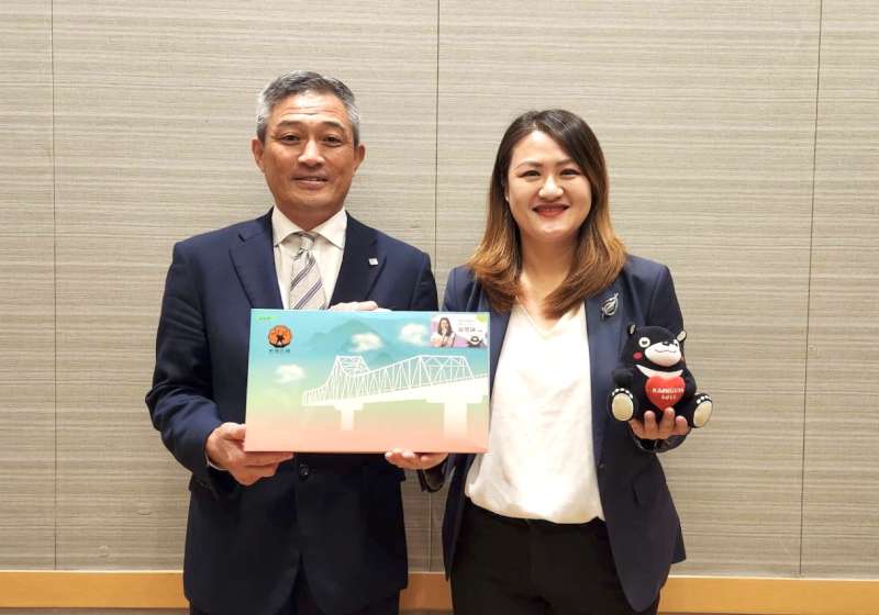 日本關西京阪電鐵強力曝光高雄觀光宣傳廣告 觀光局與高捷再訪東急電鐵取經鐵道觀光