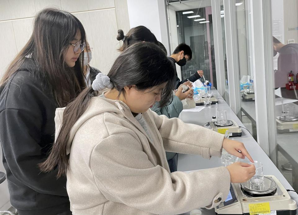 打造專屬美力！ 嘉藥美粧科學創意營帶你探索粧品奧秘