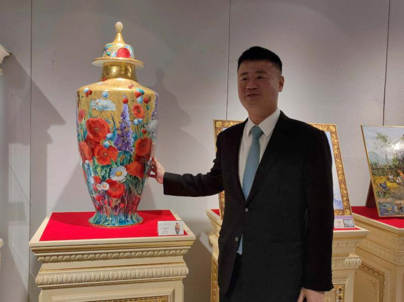 國裕精品歡慶麥森藍色交叉雙劍標誌300週年 高雄百貨雙劍無雙瓷器瑰寶特展邀賞