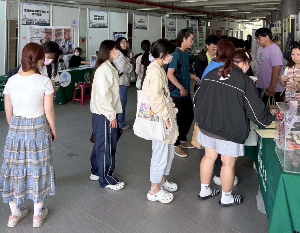 樹科大就博會超過40家企業招募逾千名新血 月薪最高8萬元