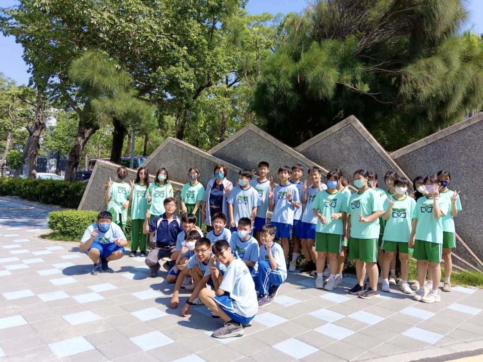 陽明國中通學步道創新視覺 狹窄樹穴變身連續綠帶舒適安全