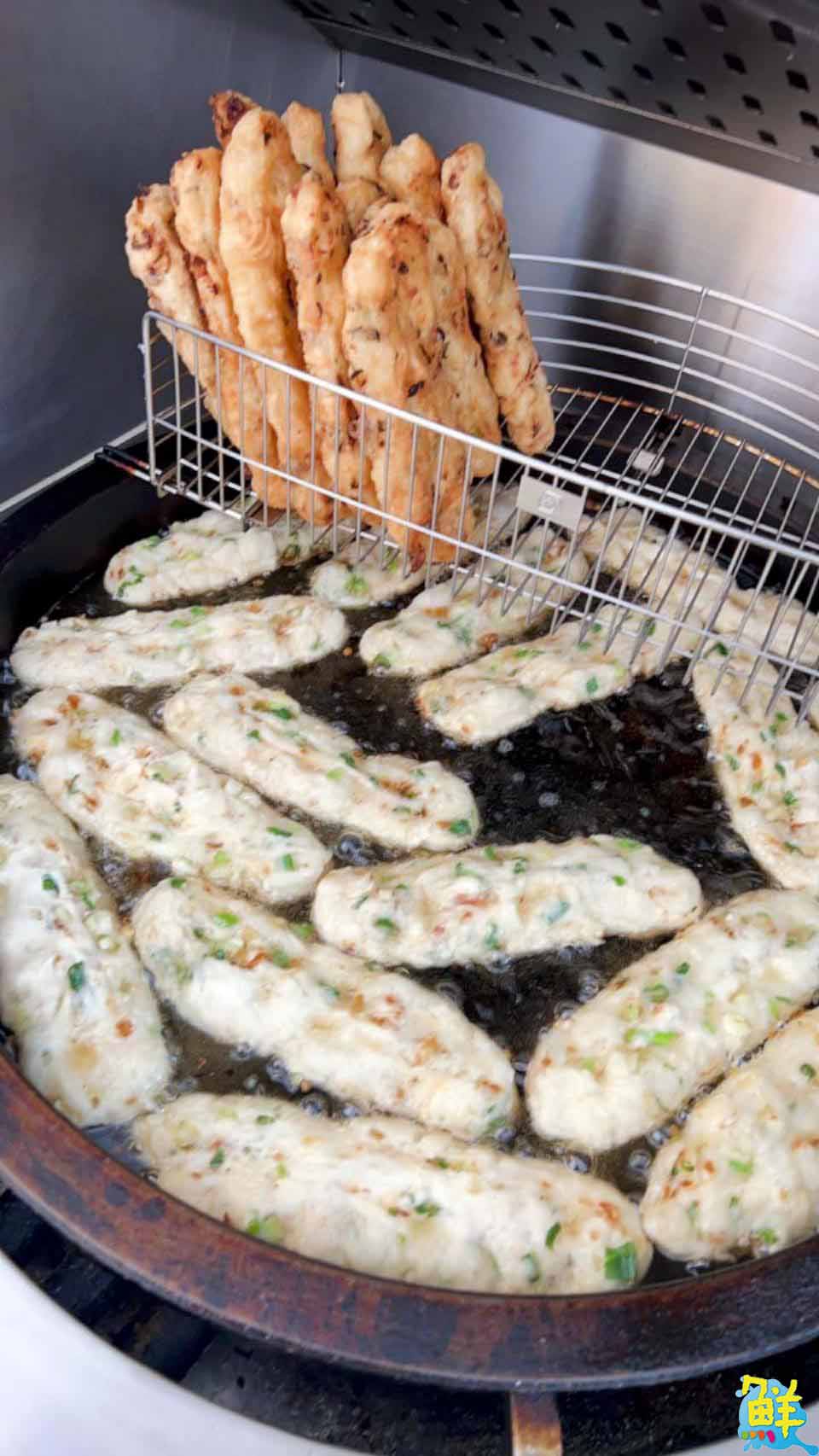 西子灣美食推薦 老李蔥油餅鼓山店 一秒咬下味蕾直奔小琉球