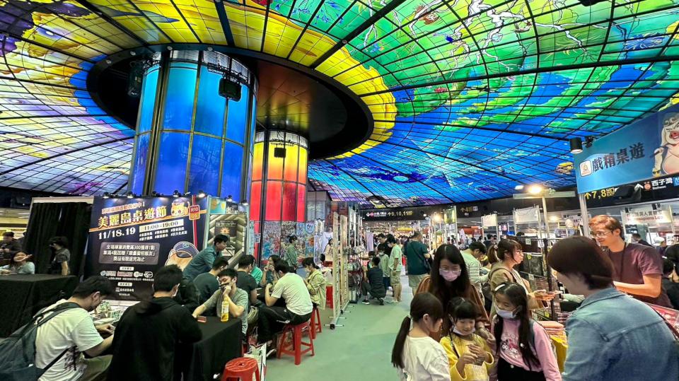 高捷113年1至11月日均運量成長8.5 %創新高 高捷冬漫祭等三活動同步起跑