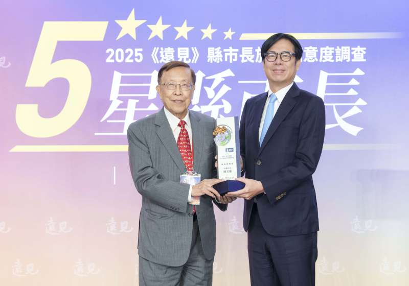綜合類雜誌2025縣市長施政滿意度陳其邁榮膺五顆星 感謝市民議會支持