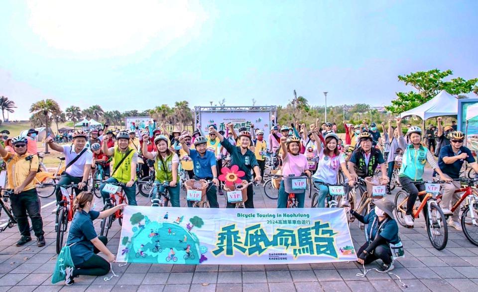 乘風而騎林園場吸引千人與毛孩同歡  12/15最終場邀你一同變裝遊左營