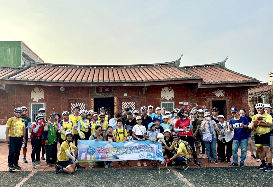 乘風而騎林園場吸引千人與毛孩同歡  12/15最終場邀你一同變裝遊左營