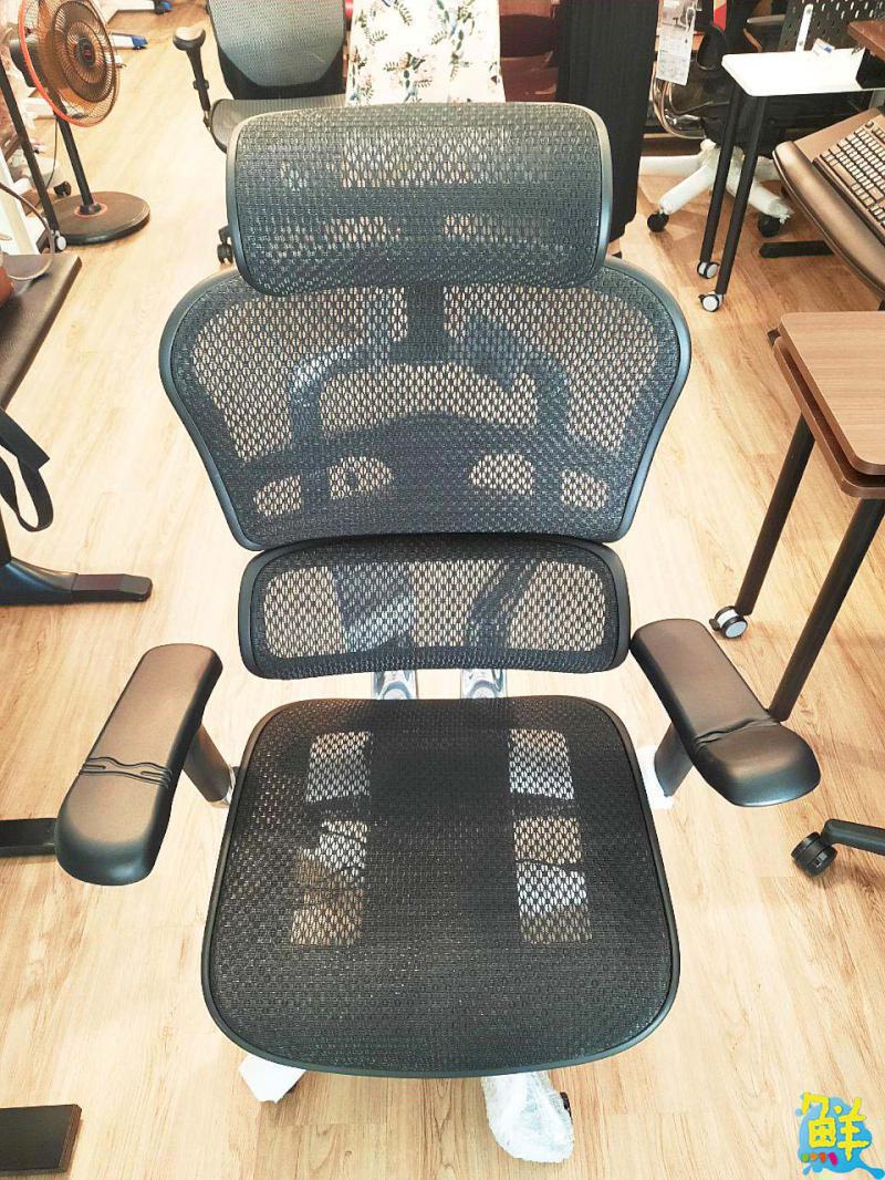久坐族救星 巧迪電競桌椅 完美貼合人體曲線輕鬆擺脫痠痛人生