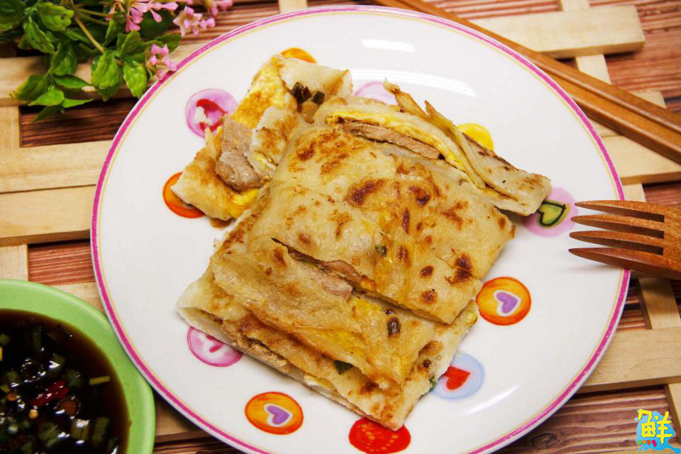 左營大路排隊早餐 呷飽飽粉漿蛋餅 迎接元氣每一天