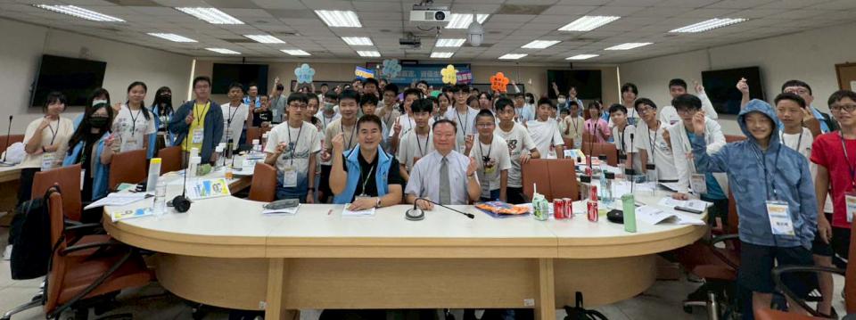 國教署委託高師大辦理114年國中組南區資優學生營隊 全台72名資優生參與