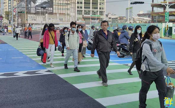 高雄車站新闢臨時站西路車輛分流約20% 行車時間相較拆橋前減量5%