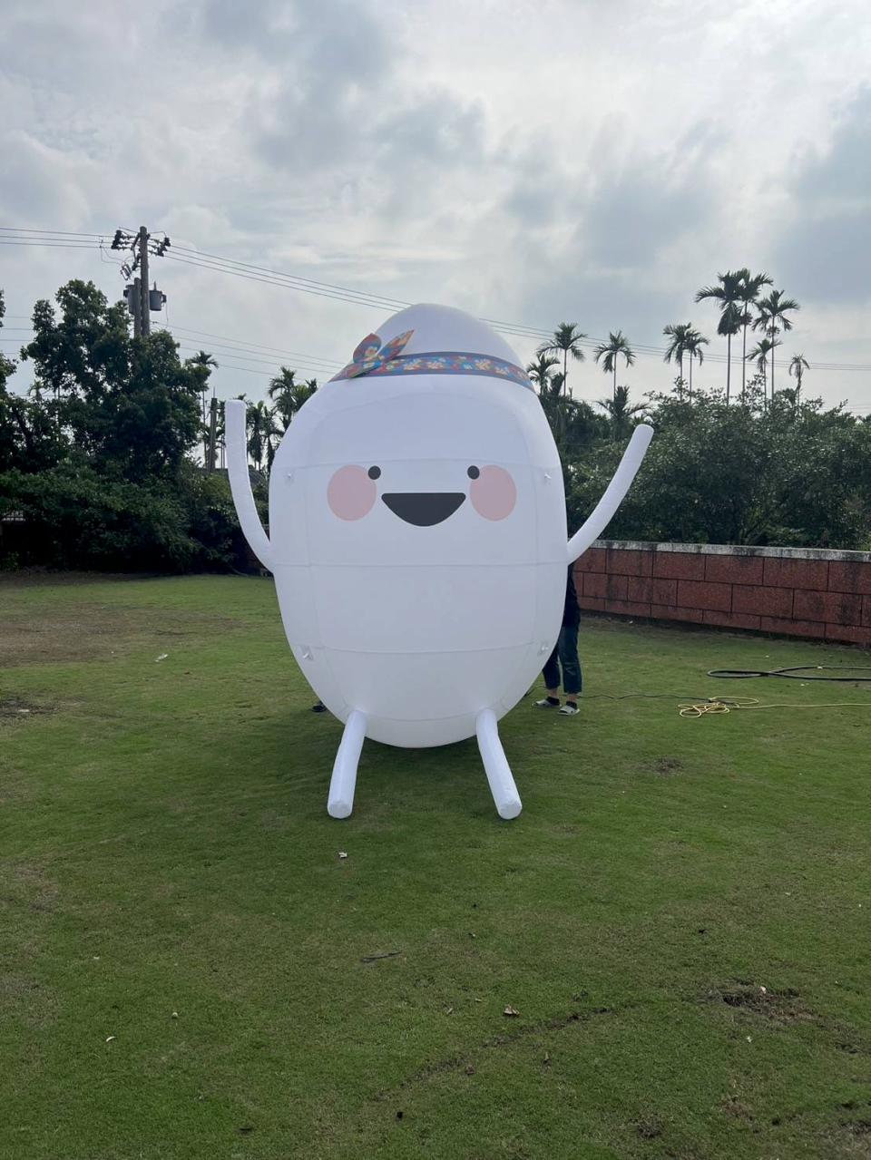 高雄米食節 千人齊力「蛇」飯糰 音樂美食打鬥敘 歡喜共下迎新年