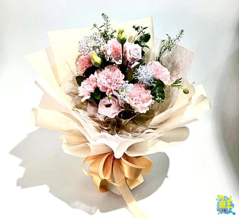 用花語傳遞感恩 國際皇家花藝設計為母親節獻上祝福