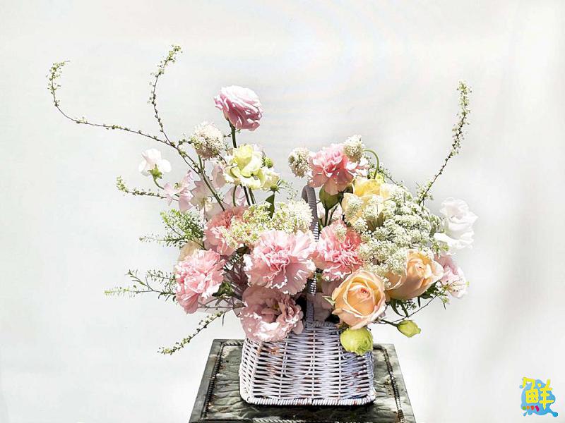 用花語傳遞感恩 國際皇家花藝設計為母親節獻上祝福