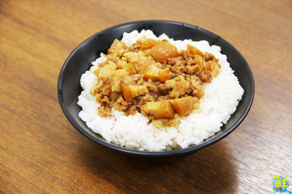仁武人氣銅板小吃   總柴生炒鴨肉羹  滿足在地饕客味蕾