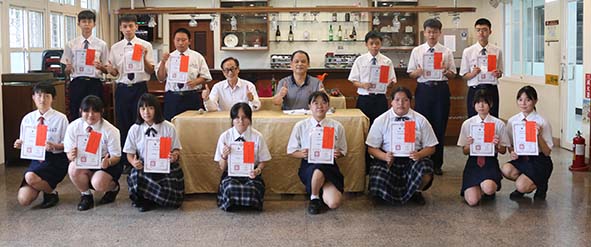 高英工商《了凡四訓》作文賽紮根品德教育 建準集團慈善基金會捐助10萬獎金