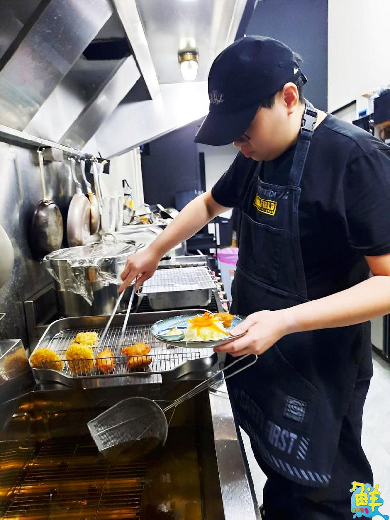 鳳山好評不間斷的日式餐酒館 慢猫 職人級美味驚艷舌尖味蕾