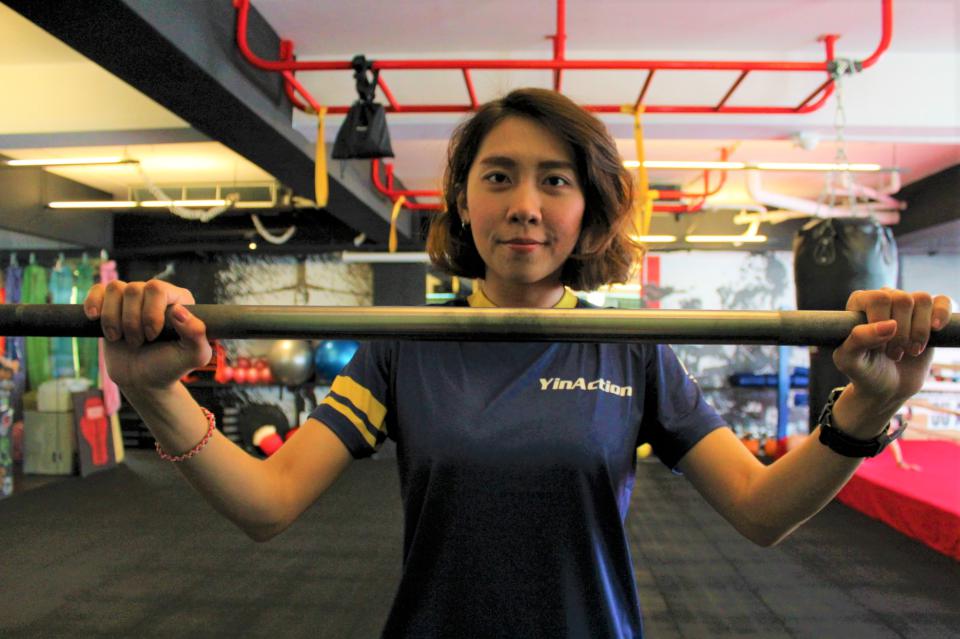 健身女教練游家怡:深蹲,CP值很高的健身動作