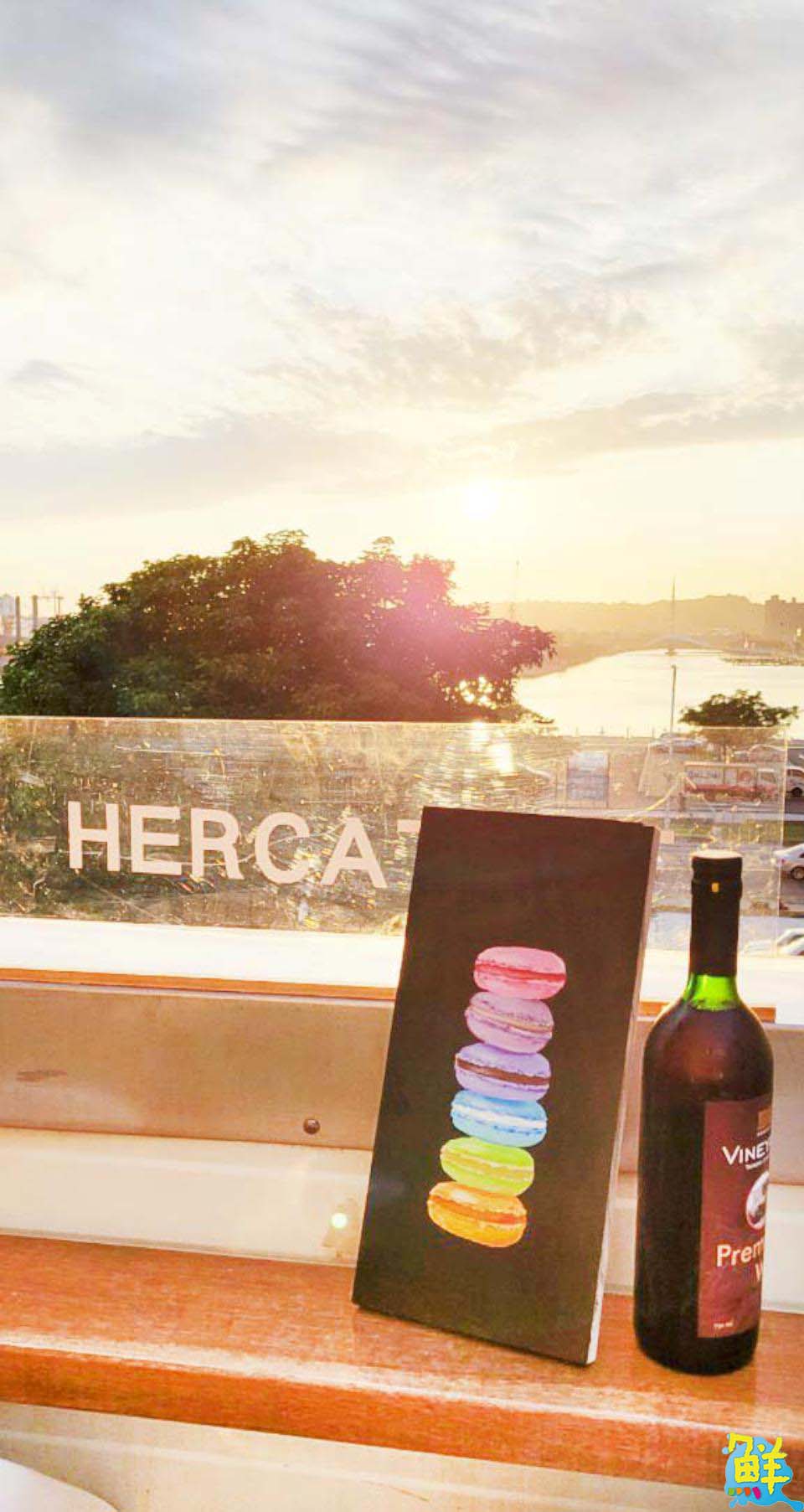 高雄僅此一家! 海景第一排的藝文空間 荷楷畫室 療癒繪畫紓壓身心