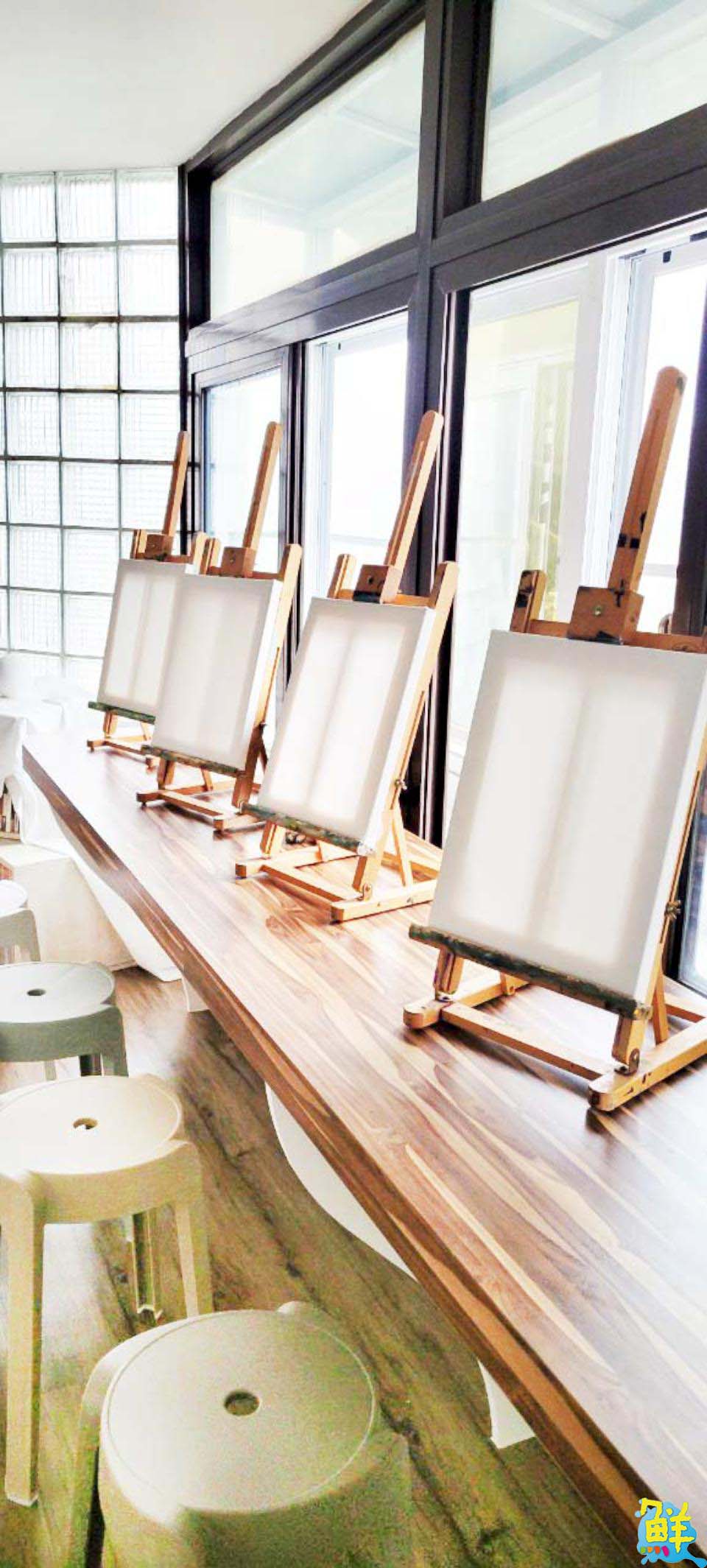 高雄僅此一家! 海景第一排的藝文空間 荷楷畫室 療癒繪畫紓壓身心