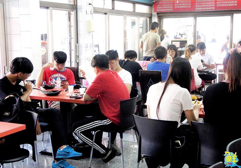 學區美食NO.1 老饕直呼!吃過就回不去了!相撲咖哩