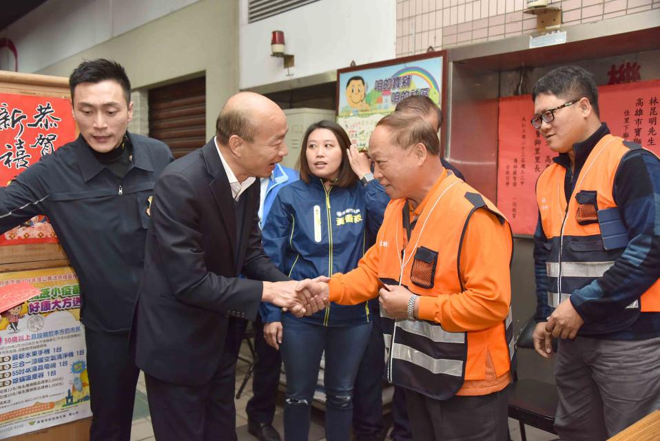 春安啟動 韓國瑜慰問員警