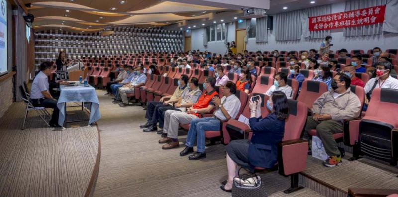 退輔會攜手正修科大、知名企業開產學專班 招收機械系二專、二技、電機系二專新生