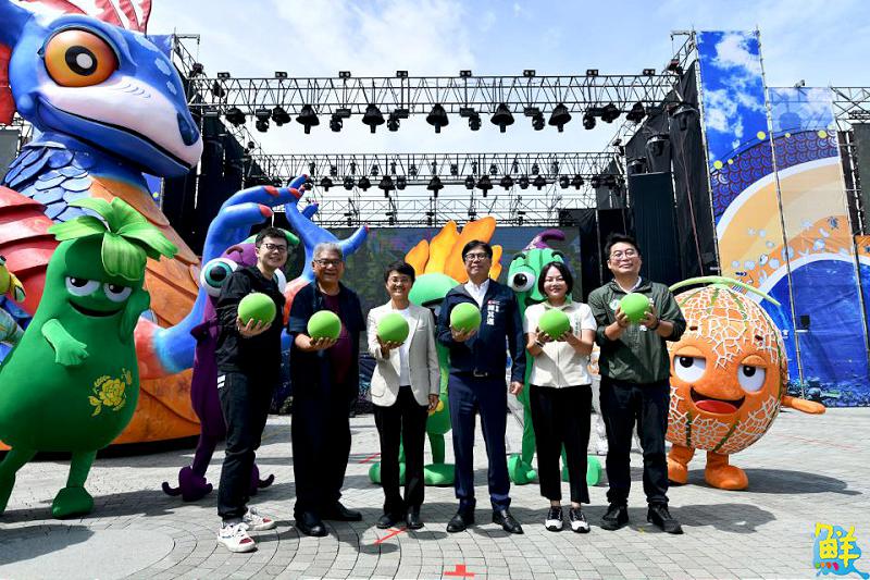 高雄場來了!客委會攜手紙風車劇團打造《燈怪》原創客家親子劇 於文化中心圓形廣場奇幻登場