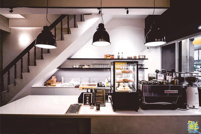 最有溫度的質感咖啡廳 專業手藝、暖心服務 Loojo coffee路久咖啡 做您的好夥伴