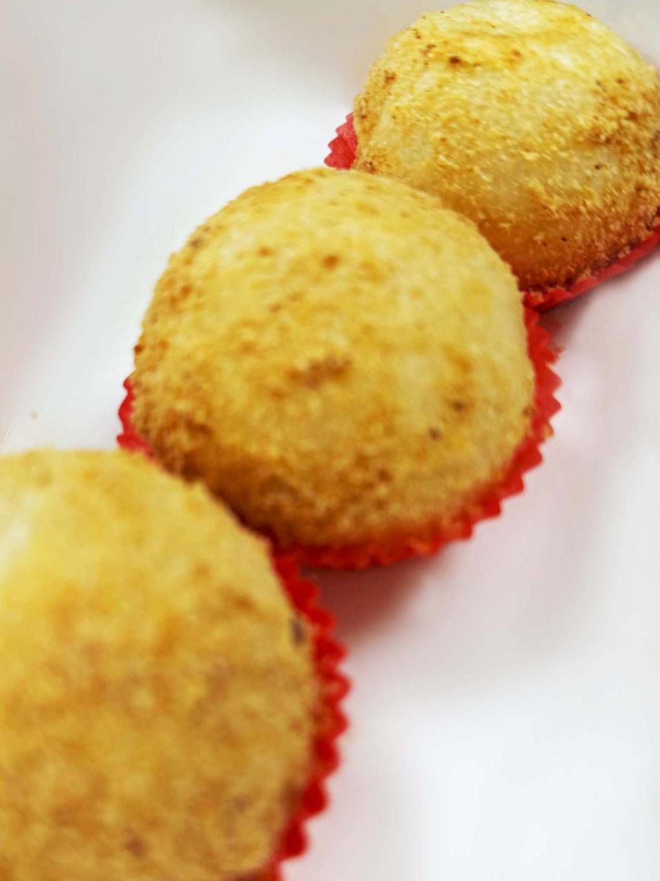 高雄寒軒國際大飯店觀海軒中餐廳限量手工炸元宵 2月9日至12日開放內用外帶