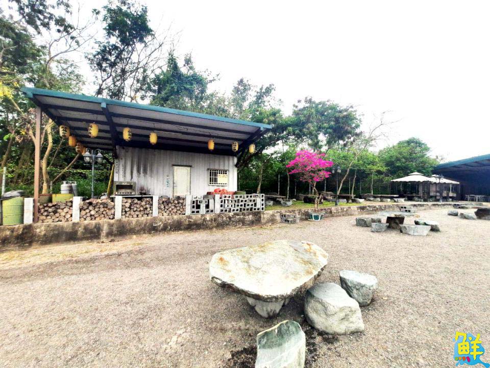 秘境收藏! 市郊外的桃花源 無名咖啡 不限時景觀餐廳超愜意