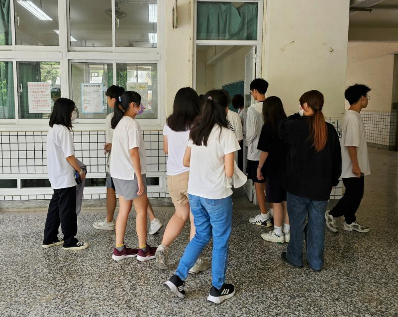 112年大學入學分科測驗第二天高雄三考區104人缺考 整體秩序良好