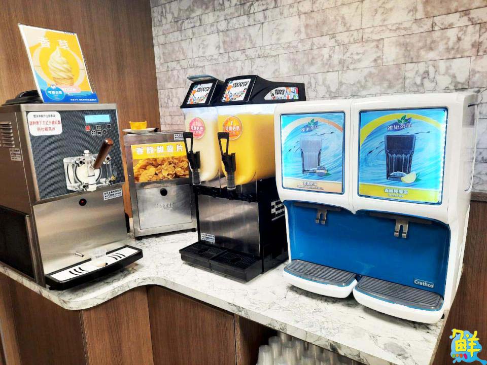 完美制霸高雄平價牛排圈!萬師父牛排 豪邁霸氣 圈粉無數