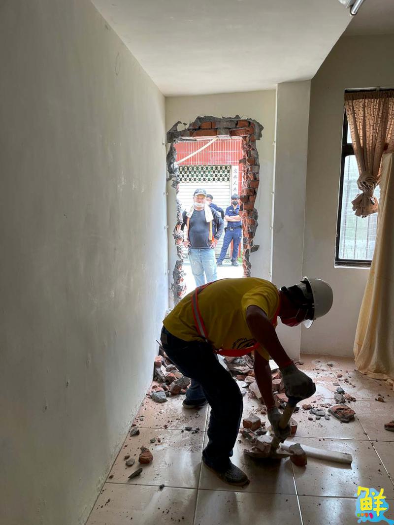 水利局提報違建拆除苓雅區後巷違建污水接管 打造乾淨空間