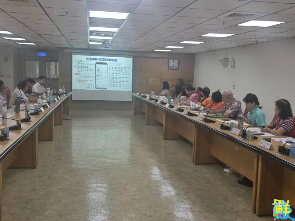 智慧安老免煩惱!榮服處聯袂高雄榮總拜會長青中心推廣「安心御老系統平台」