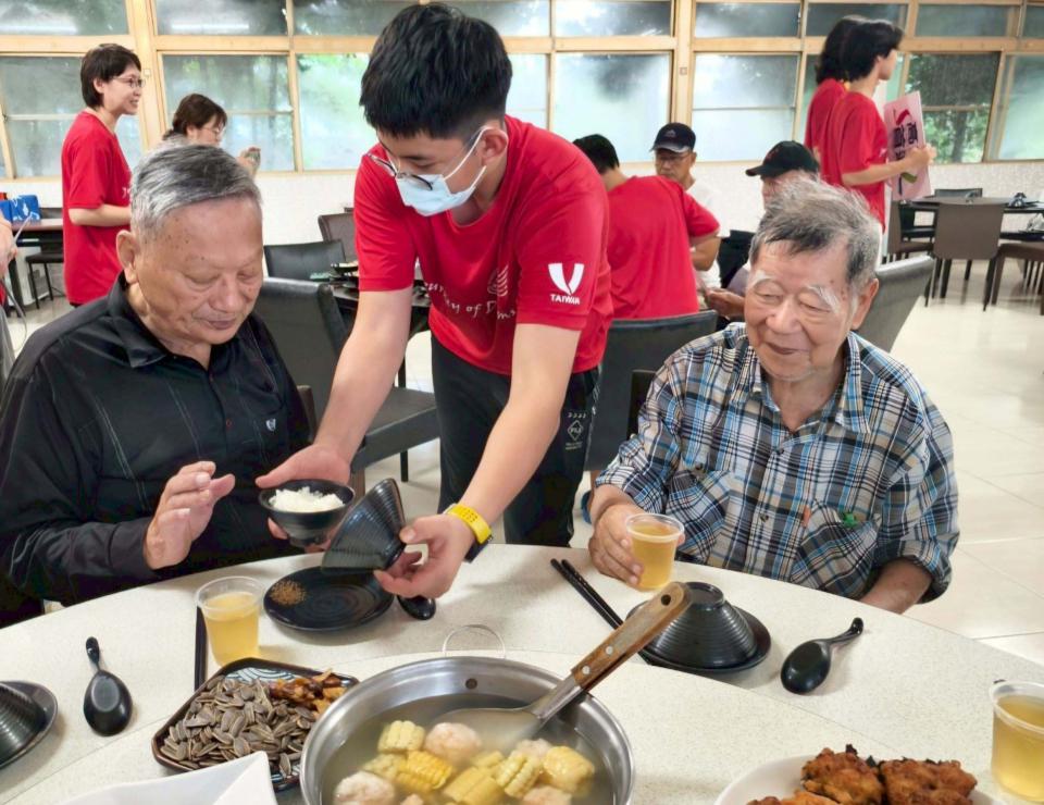 農業局推區域整合根留農村計畫 六龜新開部落國際志工探索營二梯聚焦綠色照顧