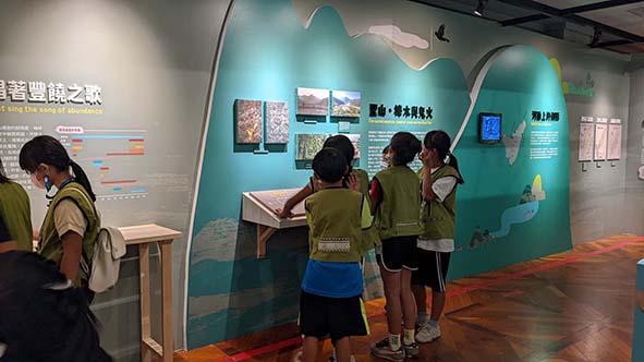 高史博攜手清景麟教育基金會推山海共學計畫 民生、民權、光榮國小生互訪交流