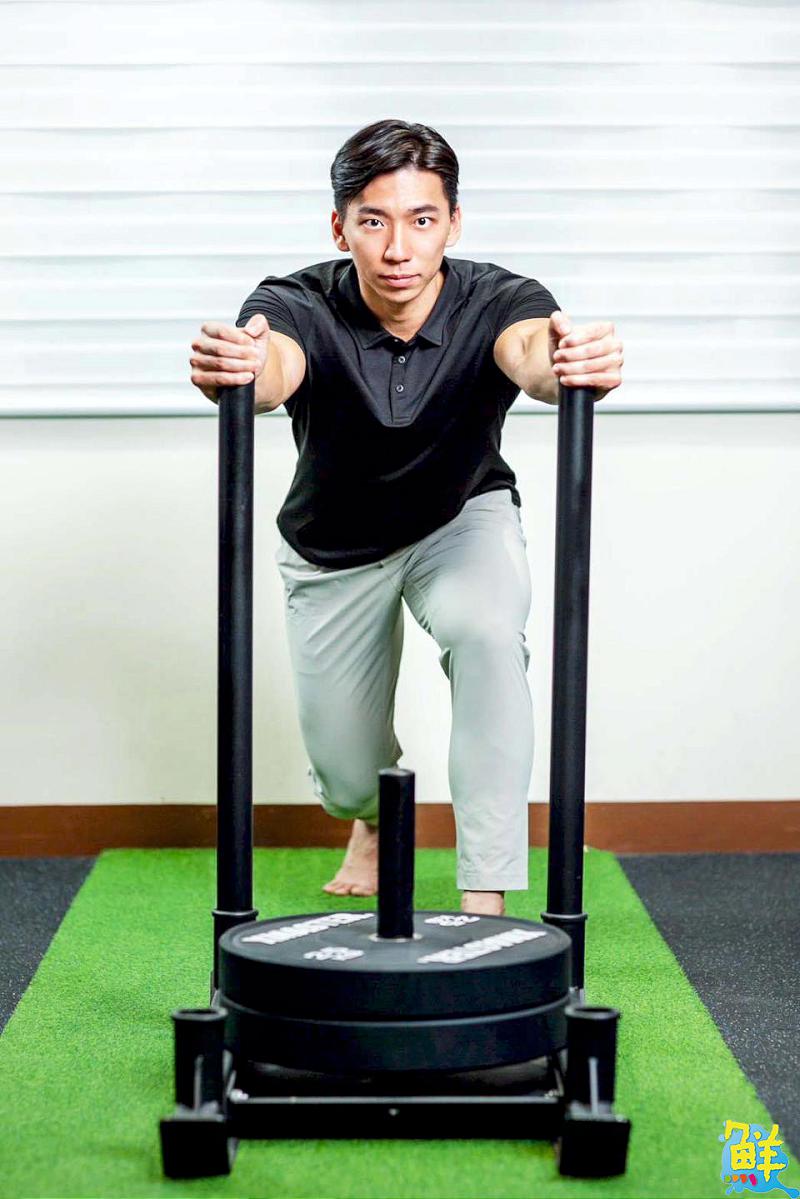 運動健身小白好夥伴 力曼運動LIMAN GYM 專業教學與您攜手前行 重拾身體原動力