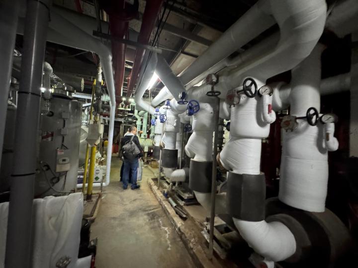 經發局ESCO與能源管理系統推廣說明會 同步參訪高雄圓山大飯店觀摩節電成效