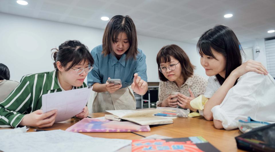 高市圖2025好繪芽繪本創作班成果展 30名學員插畫、草圖等作品邀賞