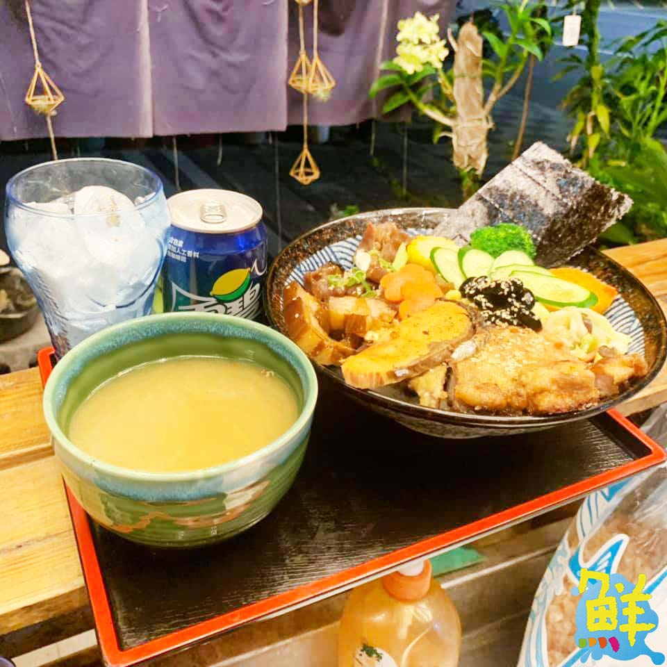 新興區人氣美食!一品堂 拉麵&蓋飯 吃飽吃巧好幸福