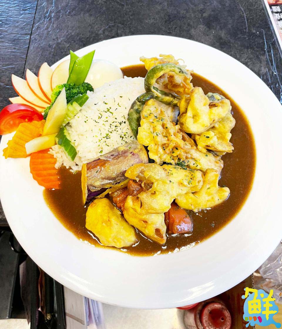 新興區人氣美食!一品堂 拉麵&蓋飯 吃飽吃巧好幸福